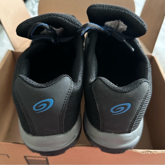 Nautilus Steel toe sneaker - Picture 3 of 4